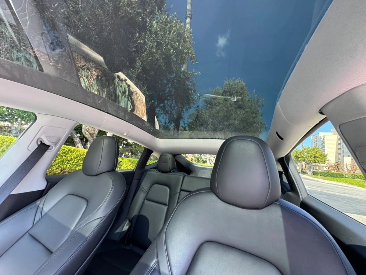 Used 2023 Tesla Model Y Performance AWD/4WD image 10