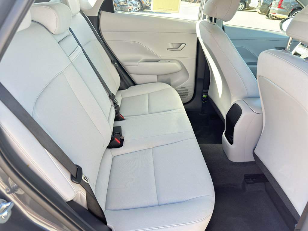 Certified 2024 Hyundai Kona SE image 30