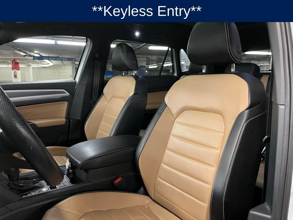 Certified 2022 Volkswagen Atlas Cross Sport SEL Premium R-Line w/ Cross Sport MDO Package AWD/4WD image 21