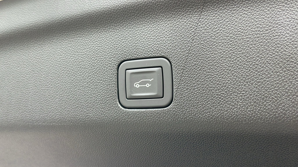 New 2026 GMC Yukon XL Elevation AWD/4WD image 26