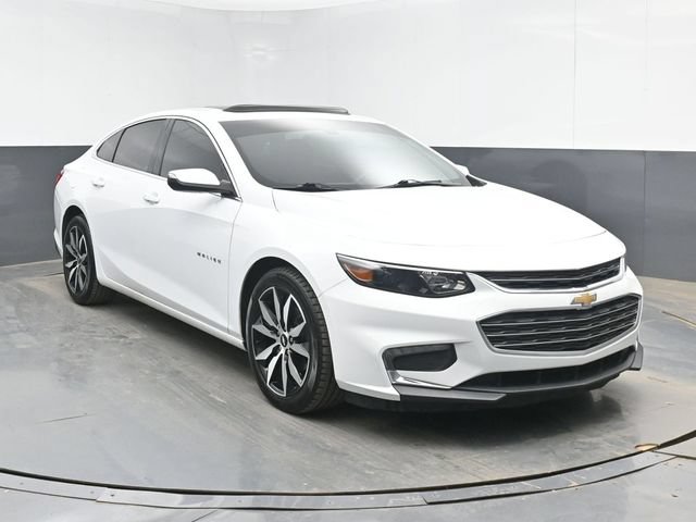 Used 2016 Chevrolet Malibu LT FWD image 2