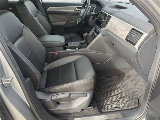 Used 2022 Volkswagen Atlas Cross Sport SE image 23