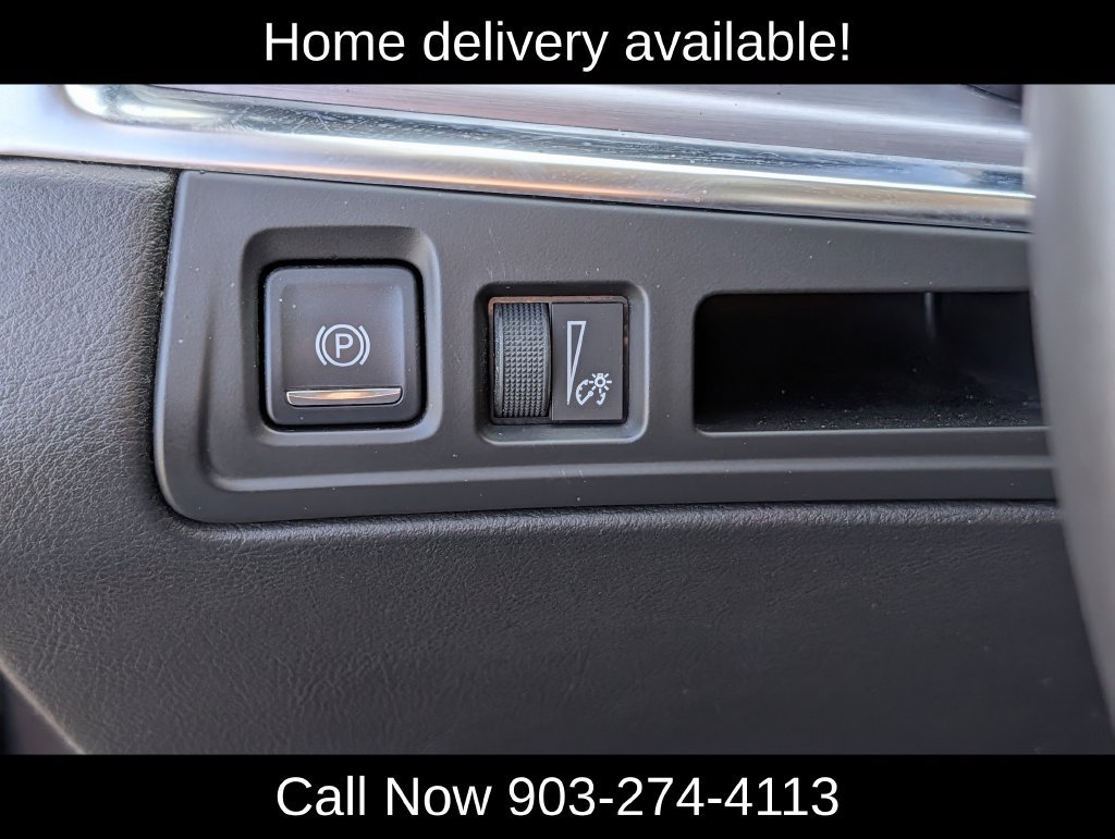 Used 2017 Cadillac XT5 Luxury w/ Driver Awareness Package FWD image 23
