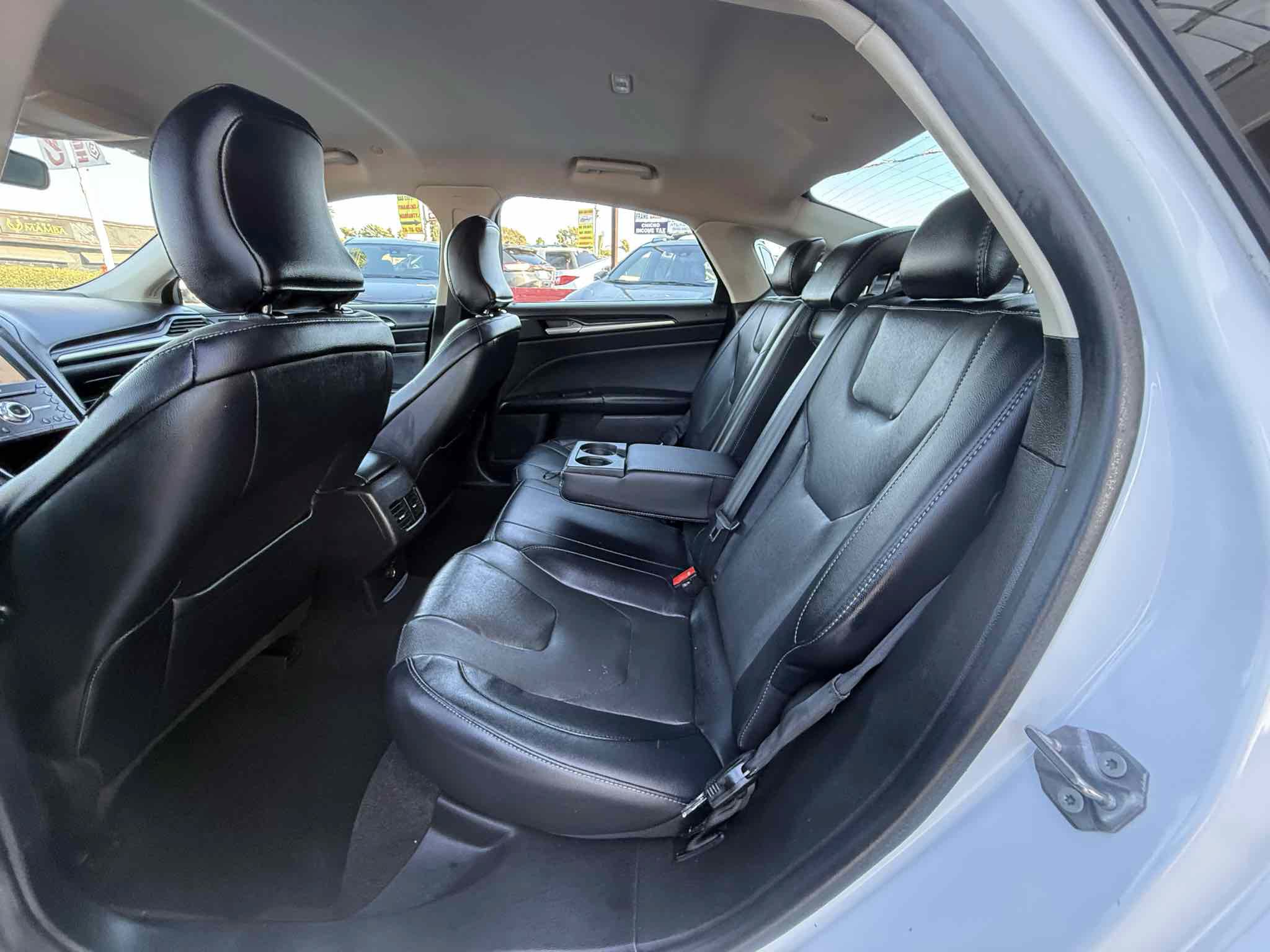 Used 2019 Ford Fusion Energi Titanium FWD image 98