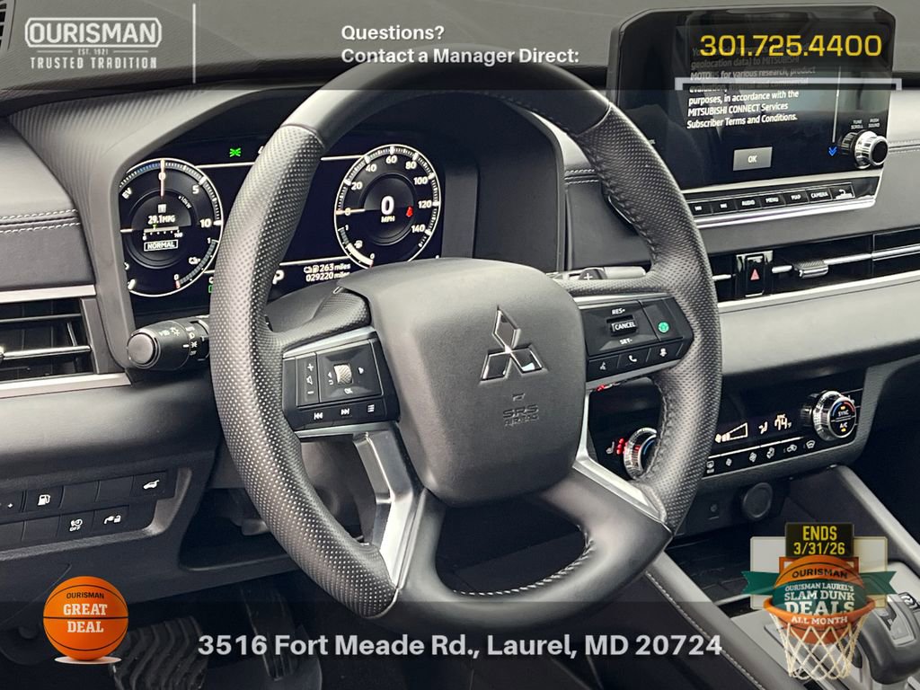 Used 2023 Mitsubishi Outlander SE image 9