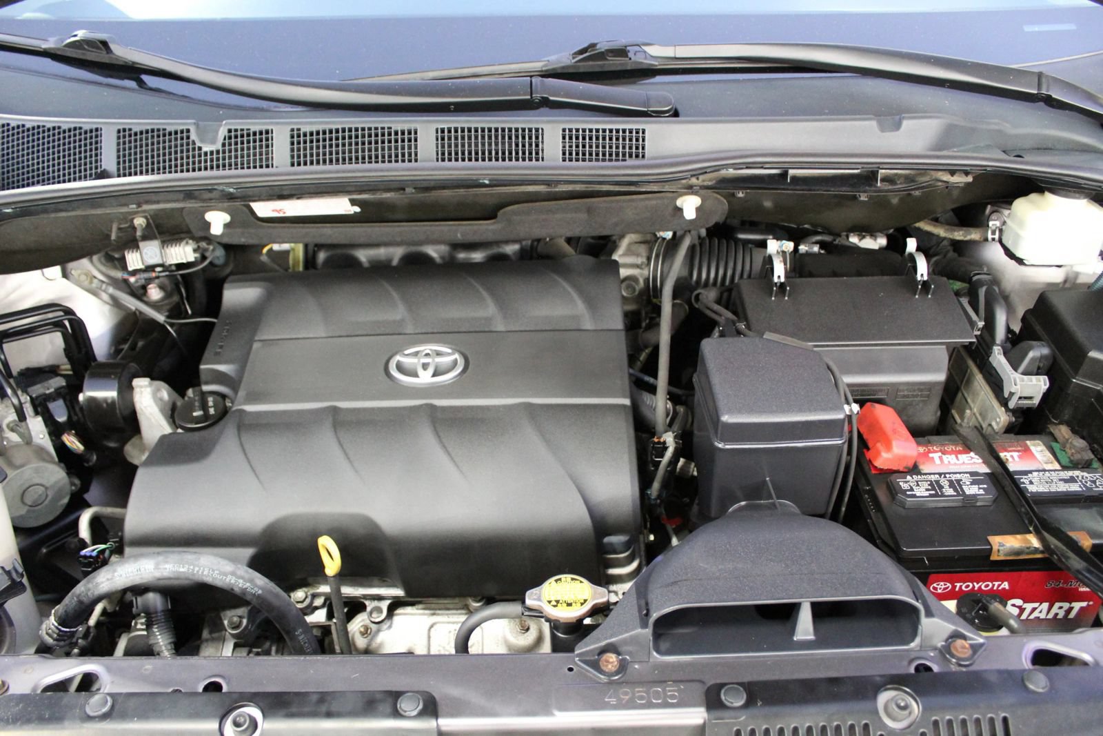 Used 2013 Toyota Sienna XLE FWD image 36