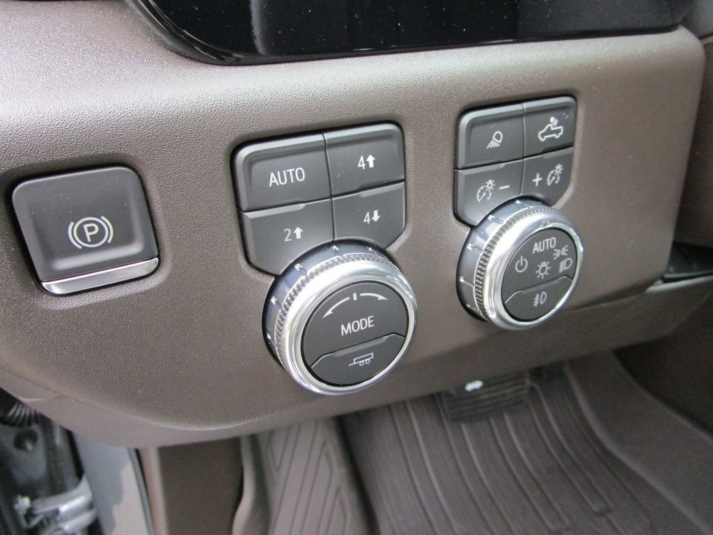New 2026 GMC Sierra 1500 SLT w/ SLT Premium Plus Package image 34