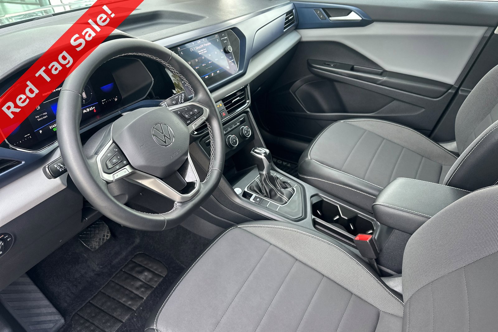 Certified 2022 Volkswagen Taos SE w/ Panoramic Sunroof Package image 11