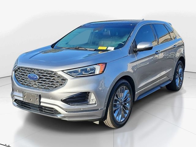 Used 2020 Ford Edge Titanium w/ Equipment Group 301A image 3