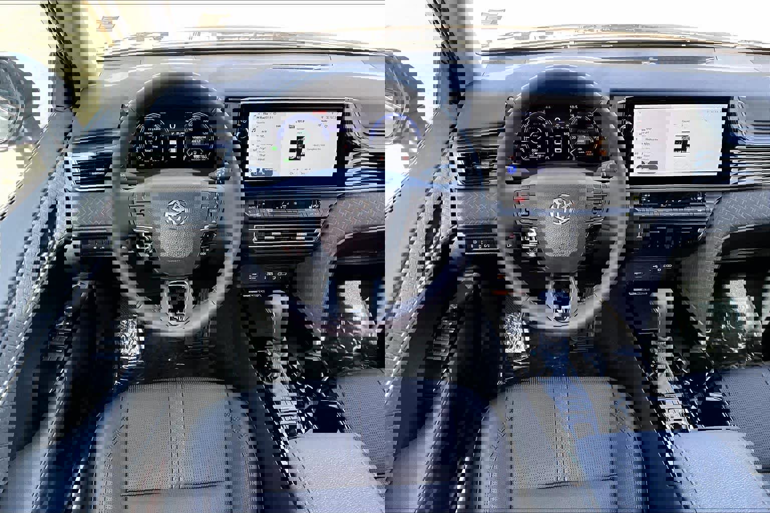 Used 2026 Toyota Camry XLE image 6