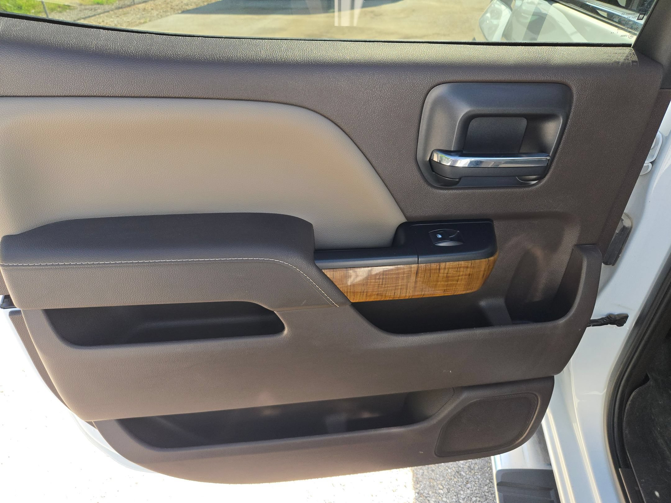 Used 2018 GMC Sierra 1500 SLT w/ Enhanced Driver Alert Package RWD image 14