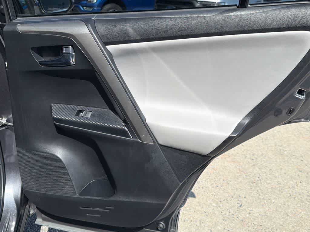 Used 2015 Toyota RAV4 Limited w/ Outdoor Package FWD image 15