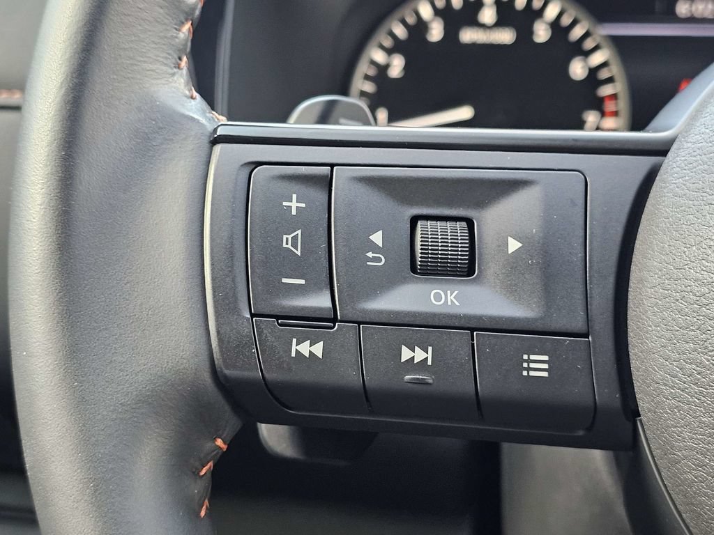 Used 2024 Nissan Pathfinder Rock Creek AWD/4WD image 25