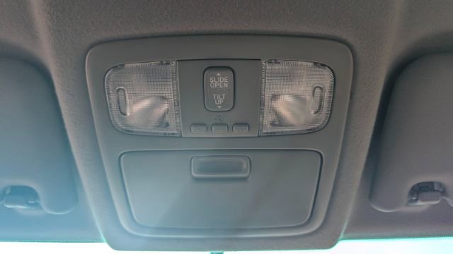 Used 2004 Toyota 4Runner Limited image 39