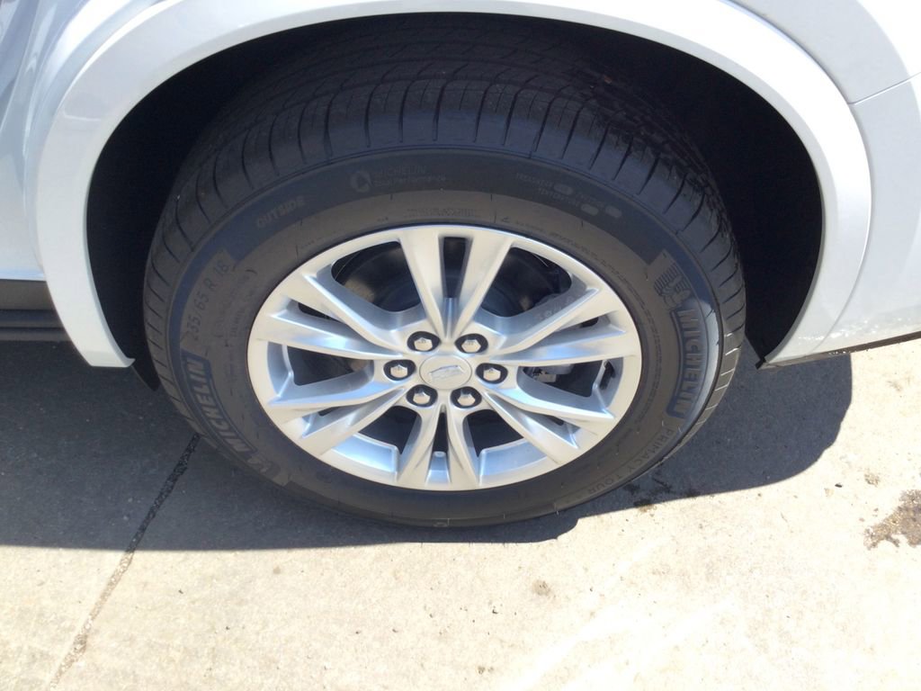 New 2025 Cadillac XT6 Luxury image 22