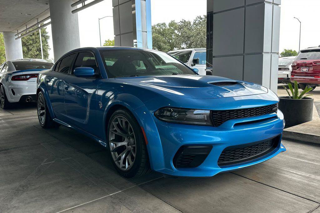 Used 2020 Dodge Charger SRT Hellcat w/ Harman/Kardon Audio Group RWD image 2