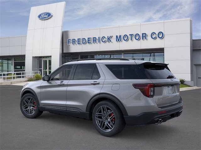 New 2026 Ford Explorer ST w/ Sun And Sound Package image 4