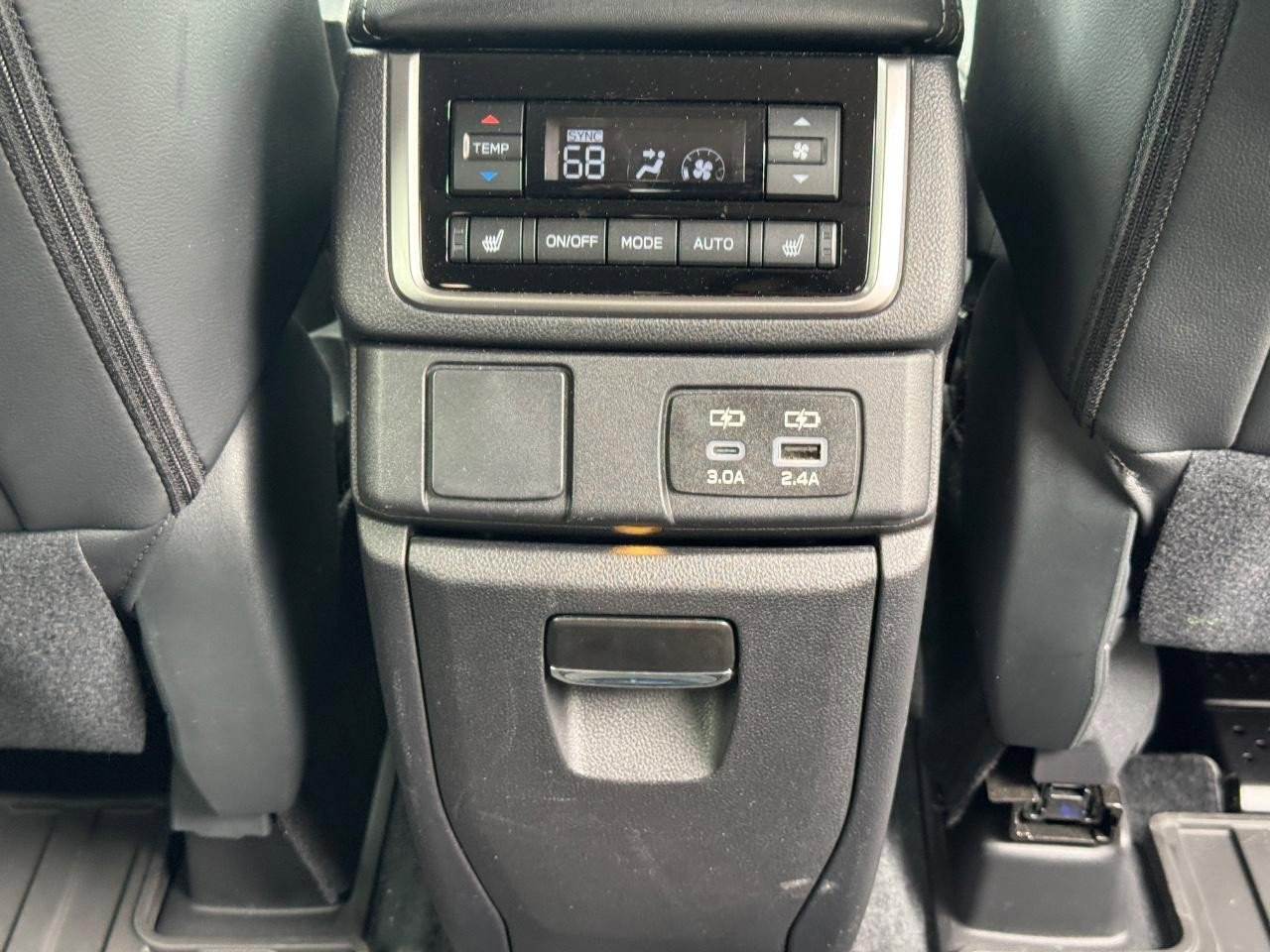 Used 2025 Subaru Ascent Limited AWD/4WD image 17