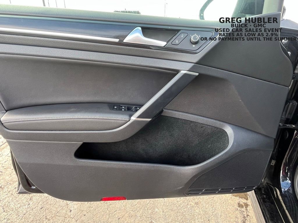 Used 2017 Volkswagen Golf R 4-Door AWD/4WD image 25