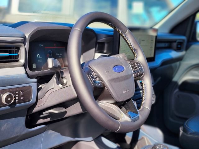 New 2025 Ford Maverick Lobo image 18