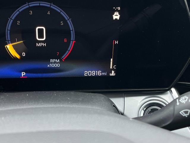 Certified 2025 Chevrolet Trax LT w/ LT Convenience Package image 38