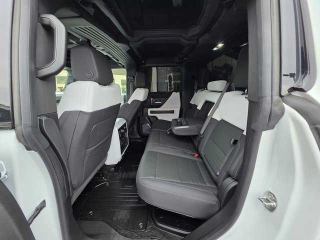 Used 2025 GMC Hummer EV 2X image 20