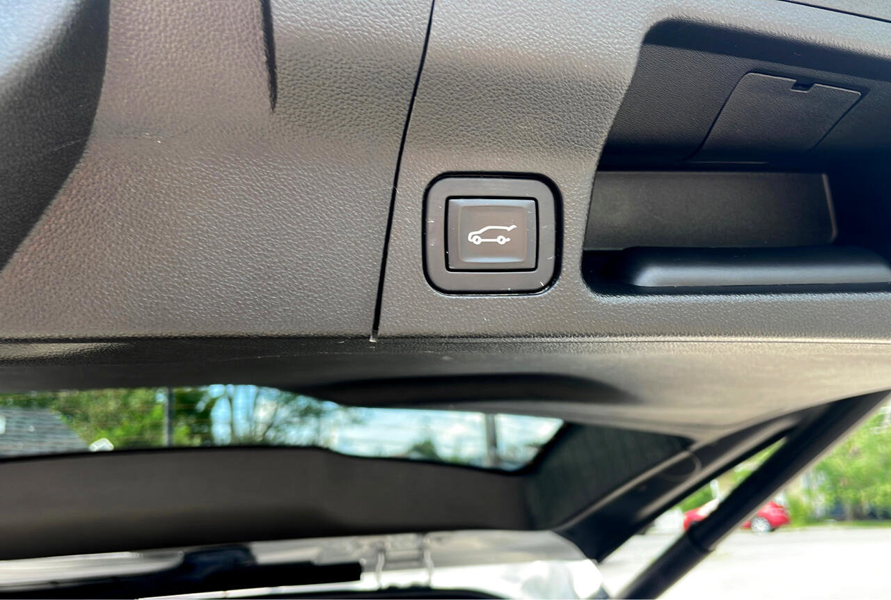 Used 2018 GMC Acadia SLE image 31