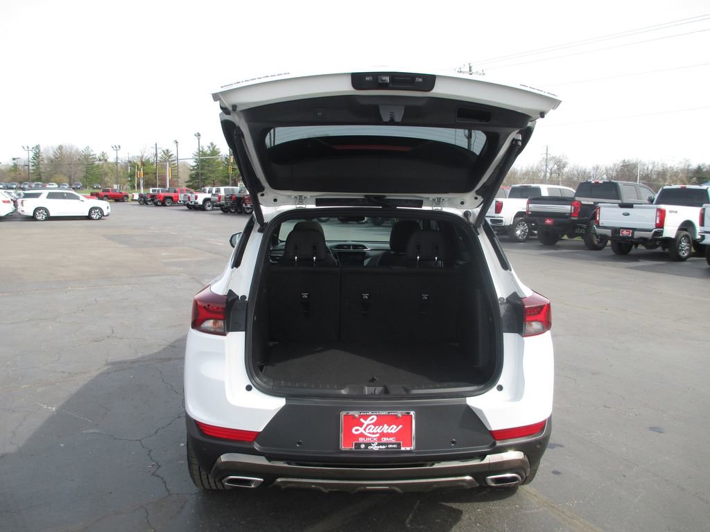 Used 2023 Chevrolet TrailBlazer ACTIV w/ Sun and Liftgate Package image 7