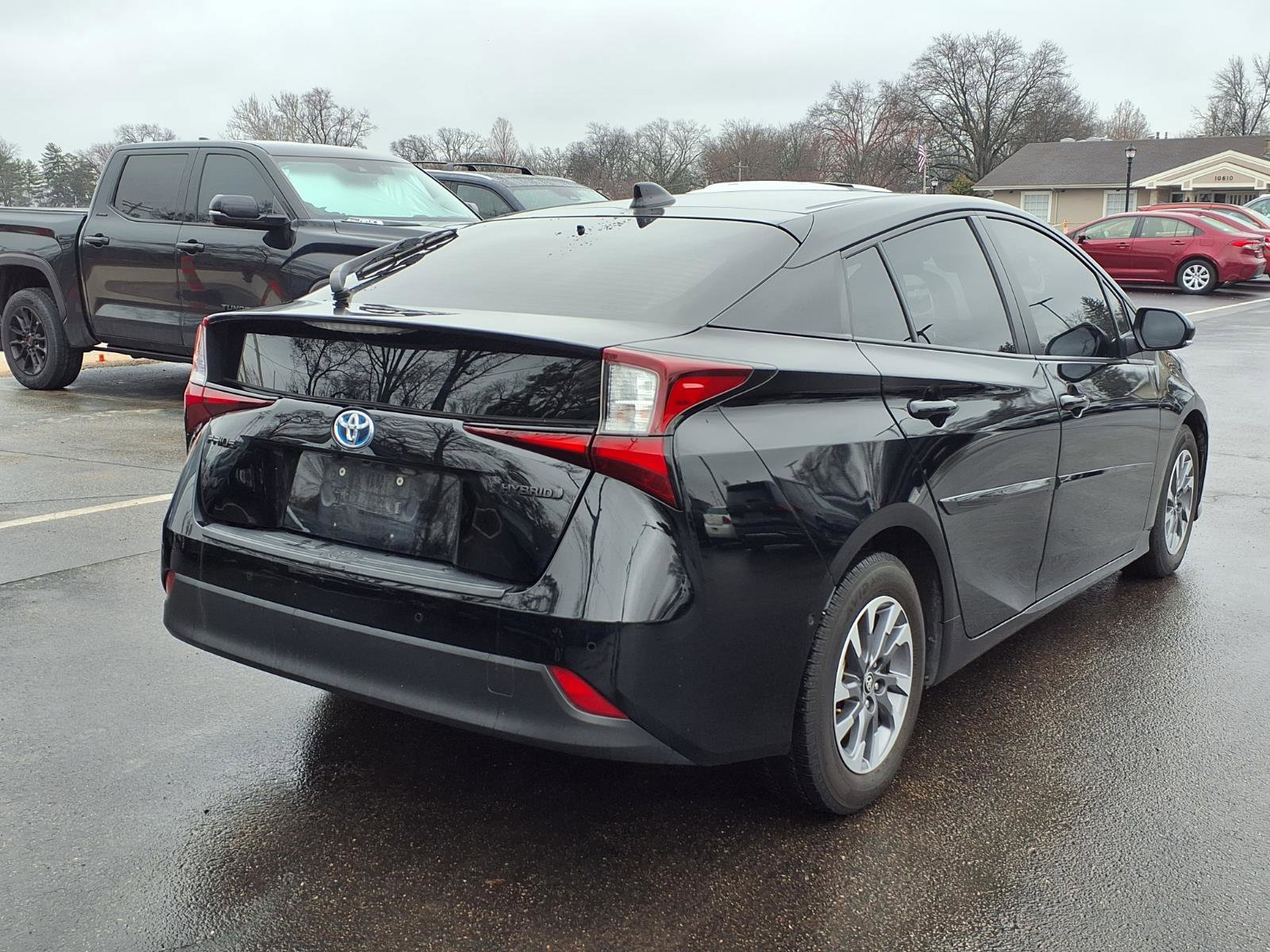 Used 2022 Toyota Prius Limited w/ Premium Convenience Package image 4