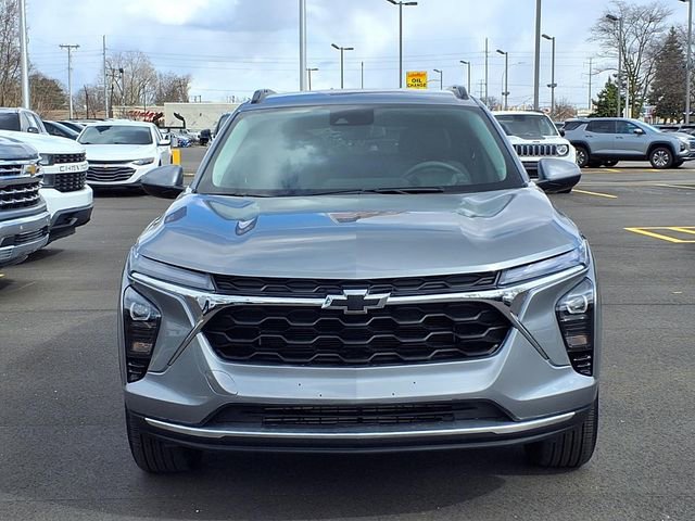 Used 2025 Chevrolet Trax LT image 20