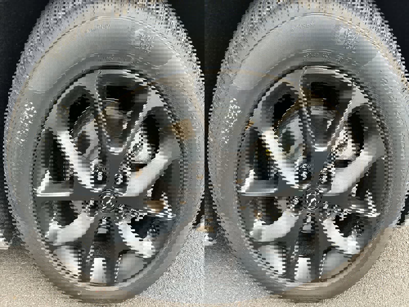 New 2026 Chrysler Pacifica Select w/ S Appearance Package image 5