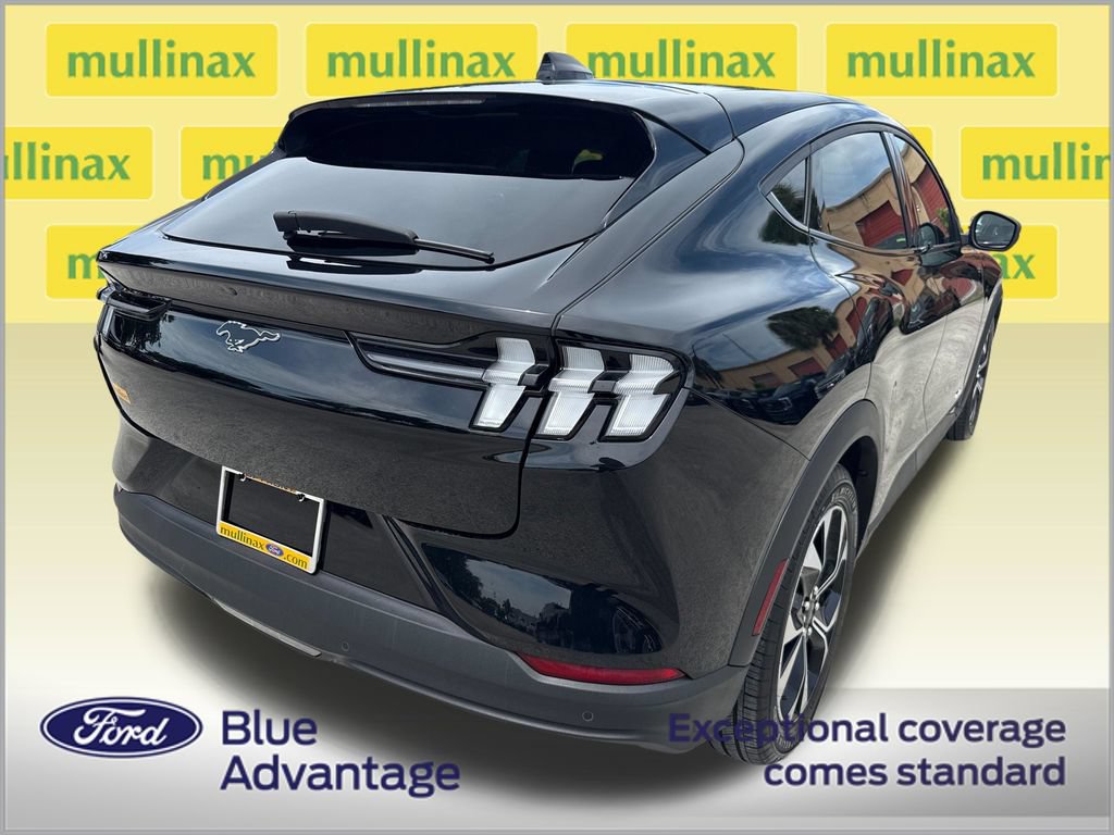 Used 2025 Ford Mustang Mach-E Select AWD/4WD image 4