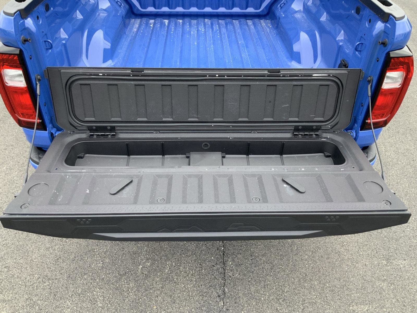 New 2026 GMC Canyon Elevation w/ Convenience Package image 12