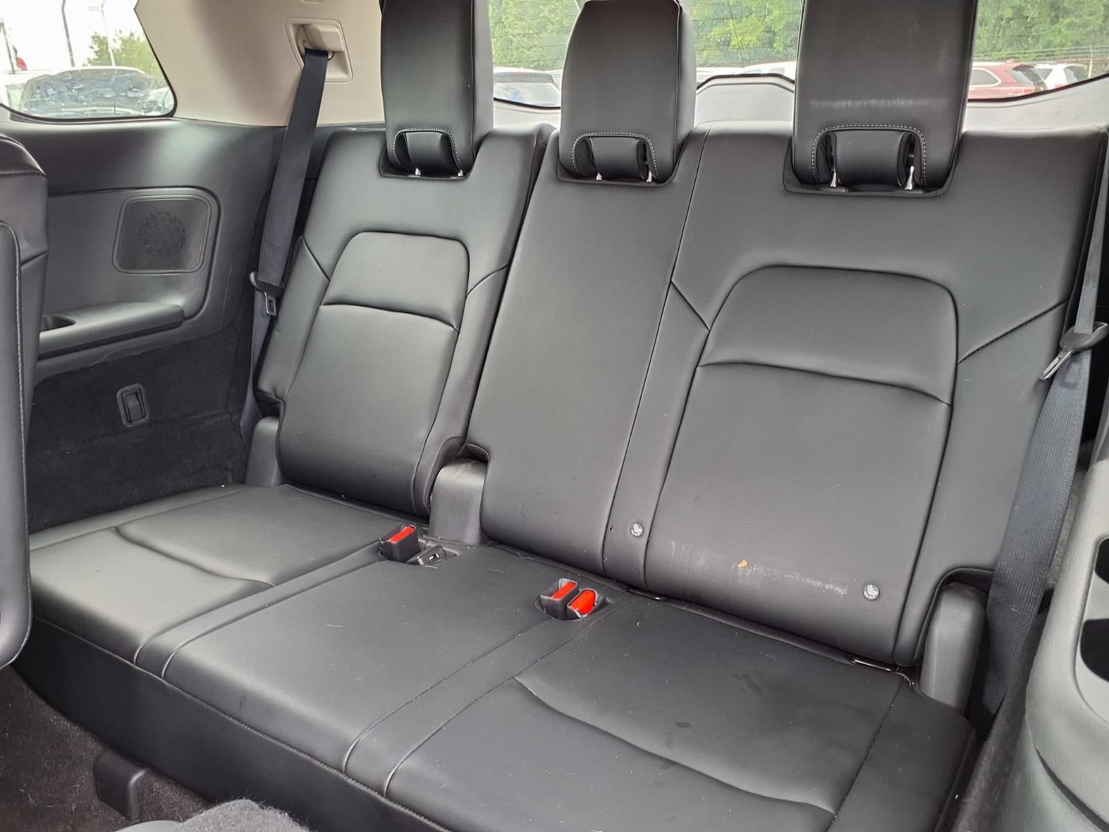 Used 2023 Nissan Pathfinder Platinum AWD/4WD image 17