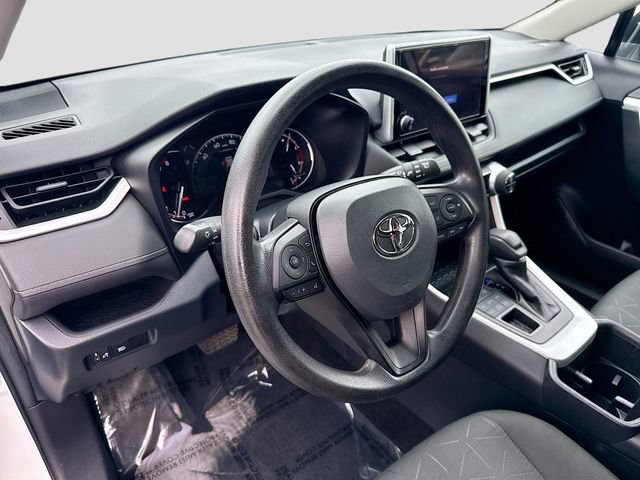 Used 2023 Toyota RAV4 XLE AWD/4WD image 11