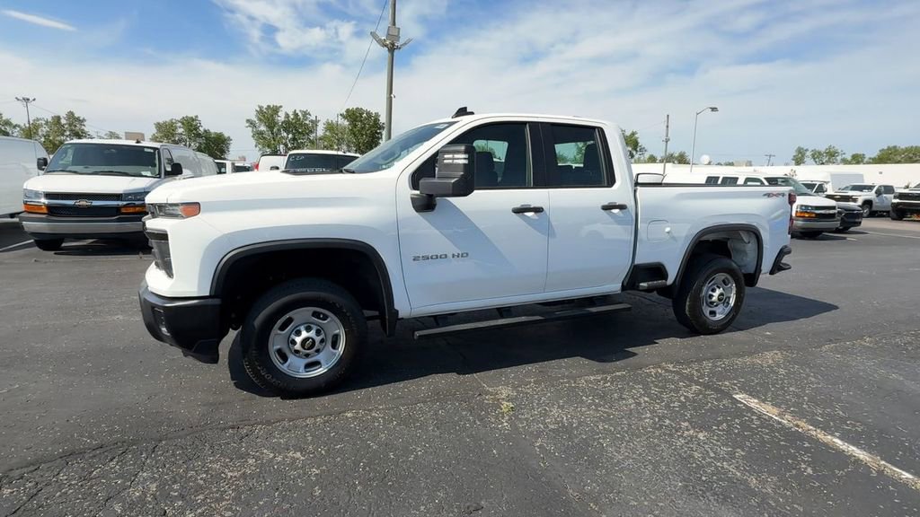 Used 2024 Chevrolet Silverado 2500 W/T w/ WT Fleet Convenience Package AWD/4WD image 4