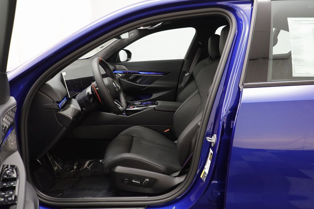 New 2026 BMW M5 w/ Carbon Package image 6