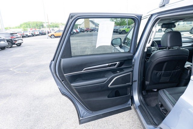 Used 2025 Kia Telluride S AWD/4WD image 11