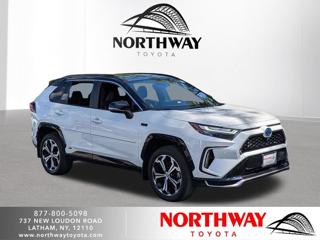 Used 2022 Toyota RAV4 XSE w/ Premium Package AWD/4WD image 1