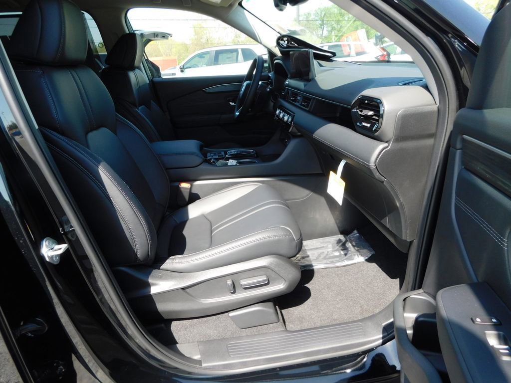 New 2026 Honda Pilot Touring image 18