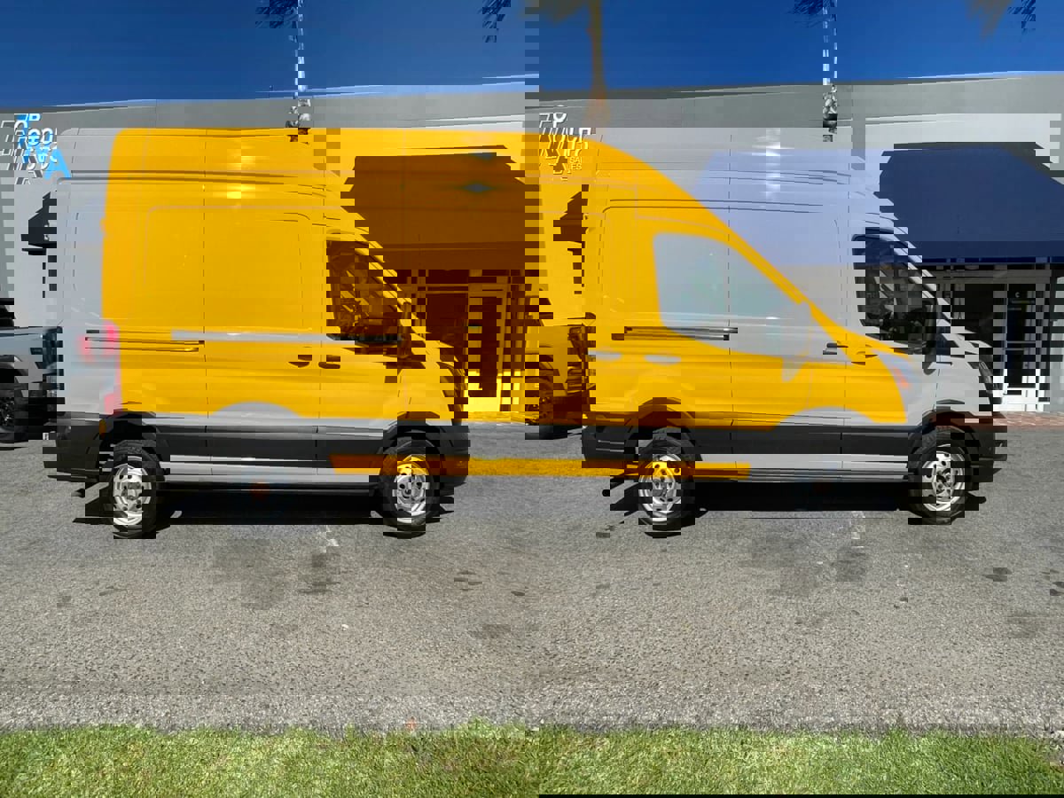 Used 2023 Ford Transit 250 148 High Roof AWD w/ Load Area Protection Package image 4