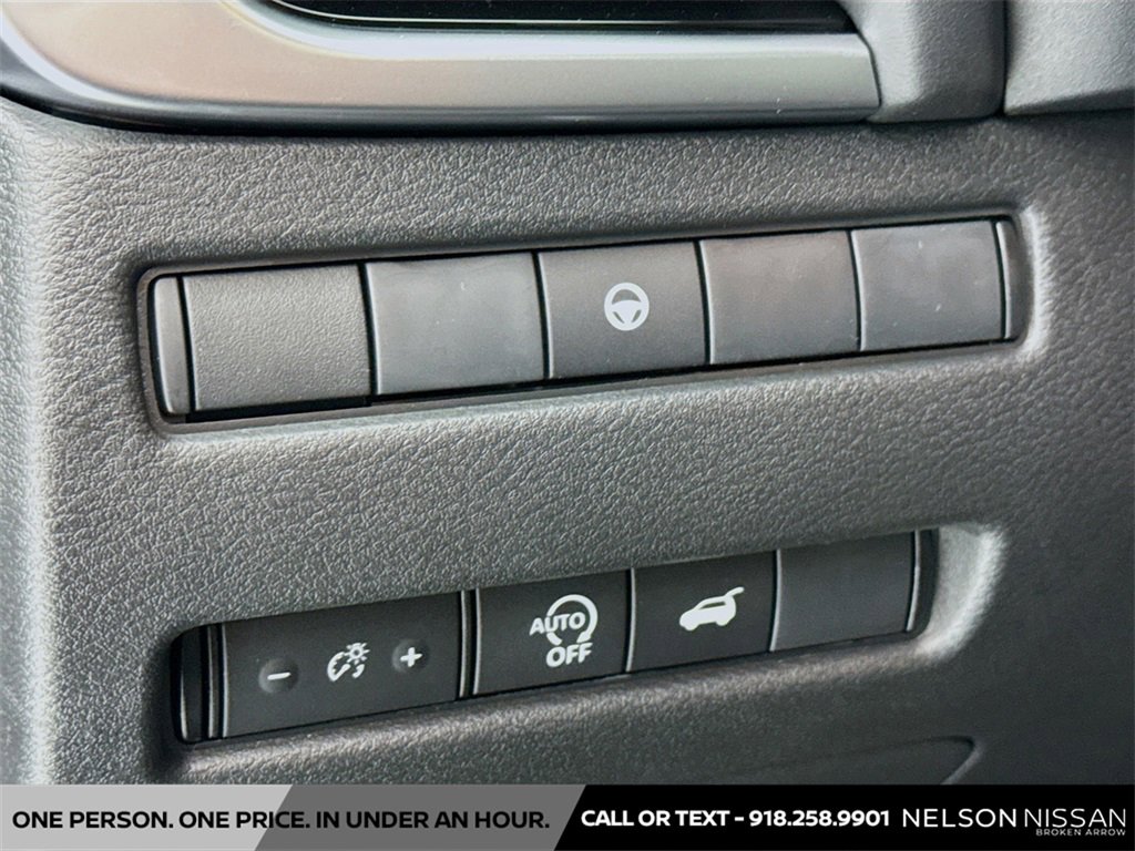 New 2026 Nissan Rogue SV image 10