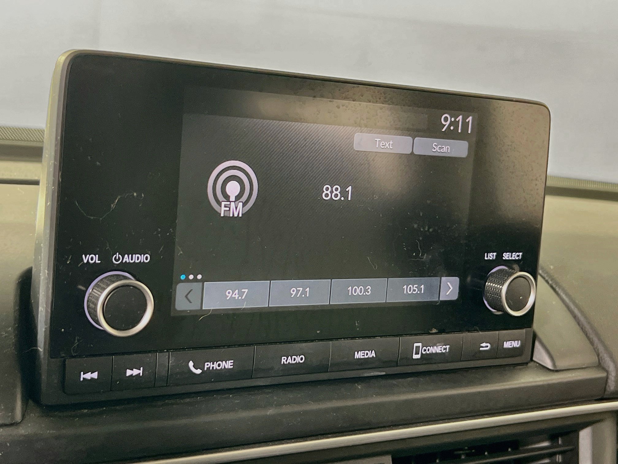 Used 2023 Honda Pilot LX image 14