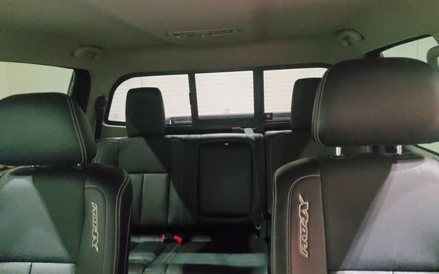 Used 2019 Nissan Titan PRO-4X w/ Pro-4x Convenience Package AWD/4WD image 18