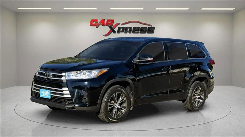 Used 2018 Toyota Highlander LE image 14