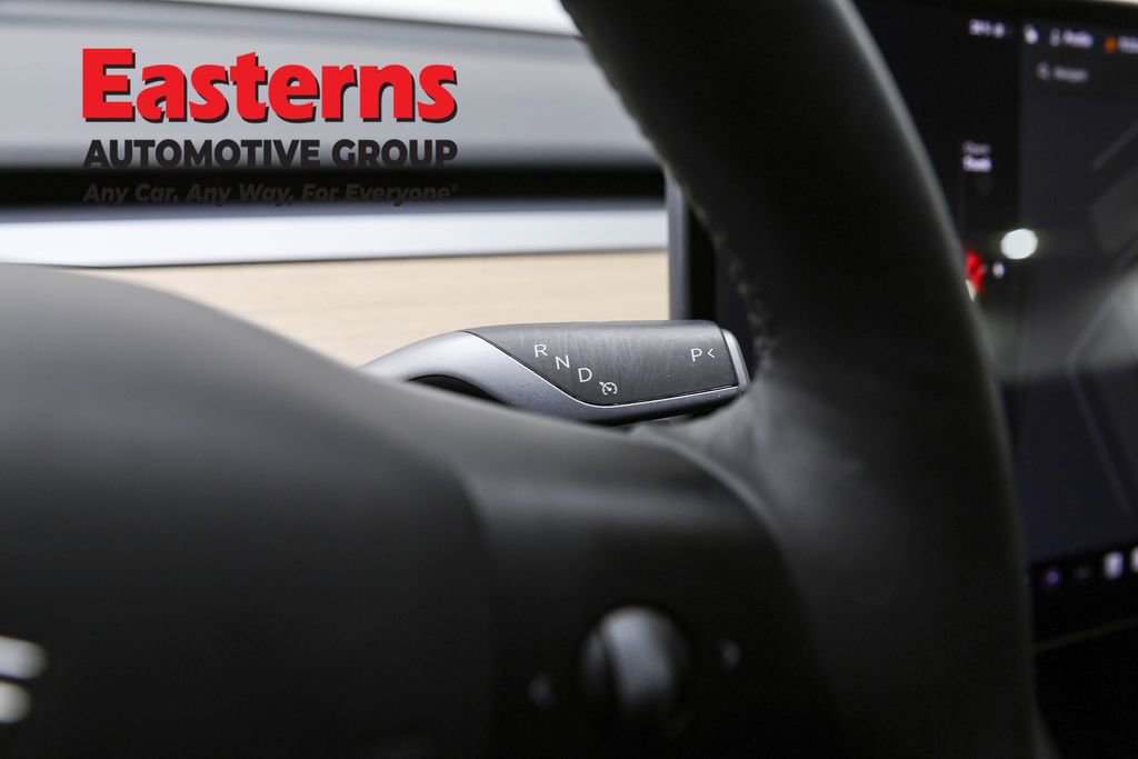 Used 2022 Tesla Model Y Performance image 12