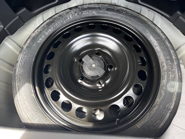 Used 2023 Chevrolet Equinox RS w/ RS Leather Package image 8