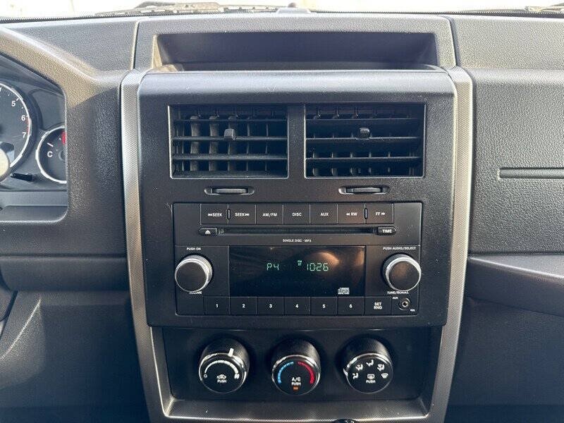 Used 2011 Jeep Liberty Sport AWD/4WD image 20