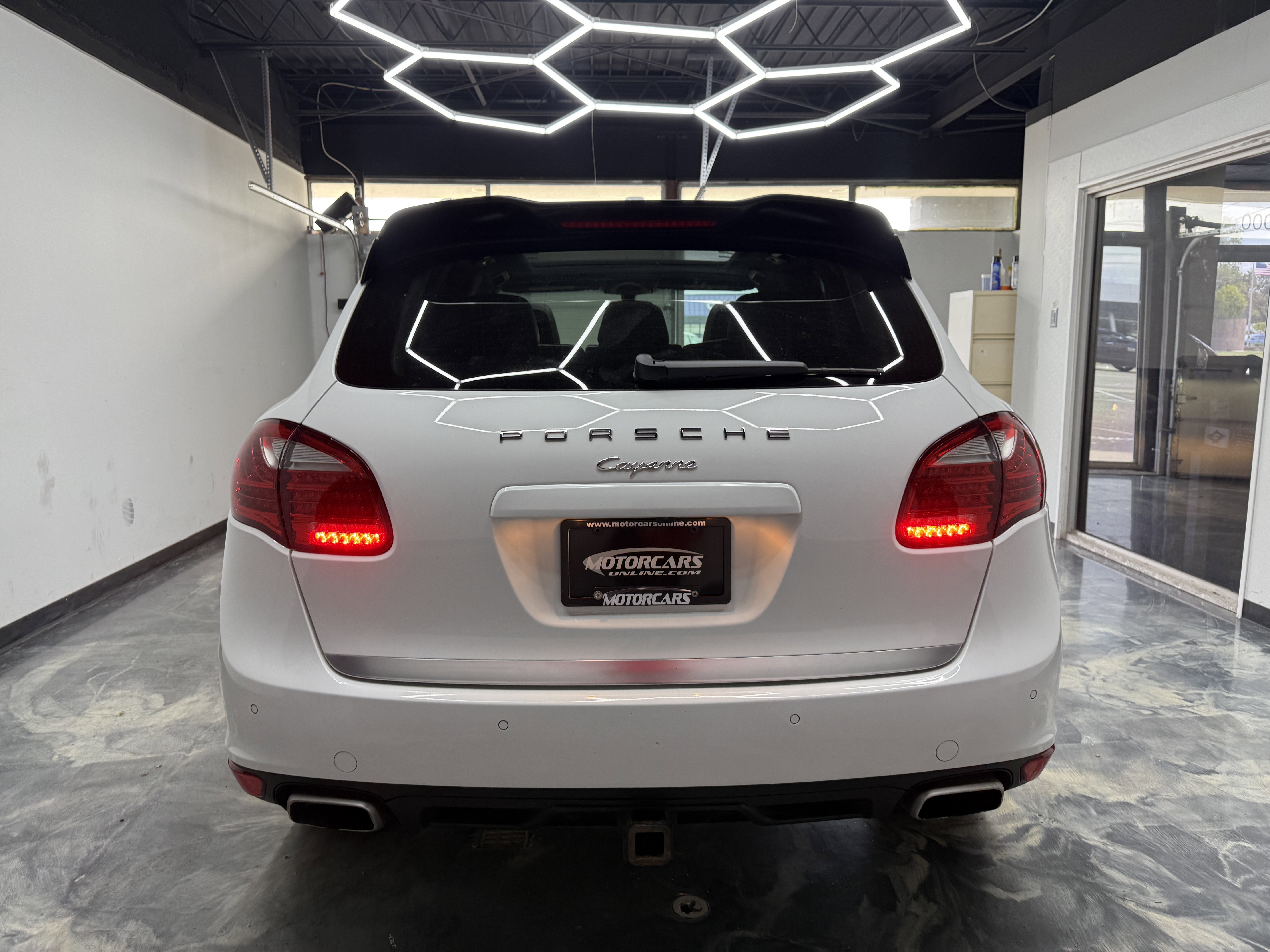 Used 2012 Porsche Cayenne AWD/4WD image 4