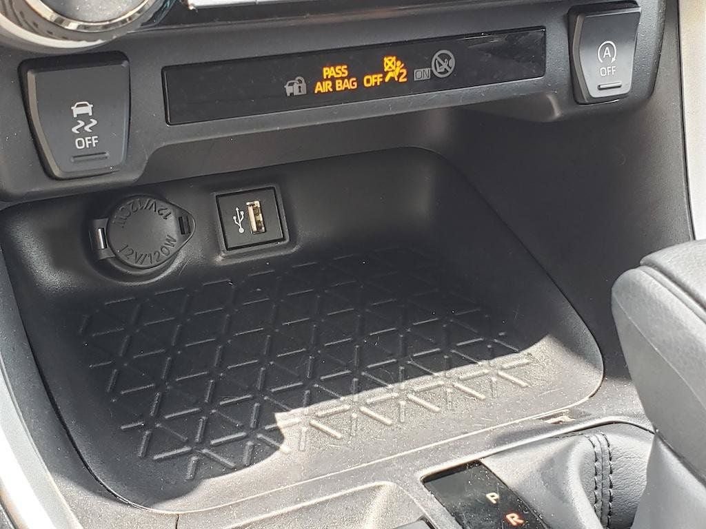 Certified 2025 Toyota RAV4 XLE AWD/4WD image 25